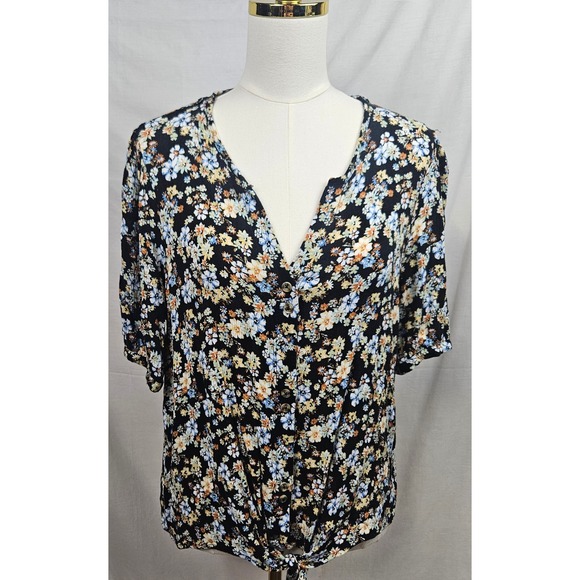 C&C California Tops - C&C California Women Black Floral Tie Front Button Down Rayon Blouse Size M